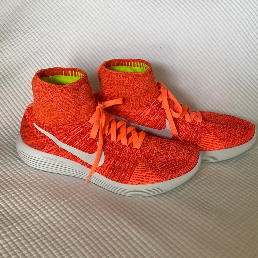 NIKE Men’s LUNAR EPIC FLYKNIT, size 11.5